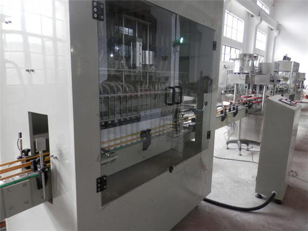 எஃகு முழு தானியங்கி ப்ளீச் நிரப்புதல் இயந்திரம்