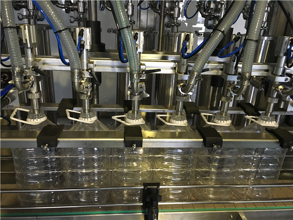 போட்டி தொழிற்சாலை விலை 5 எல் தானியங்கி காய்கறி எண்ணெய் நிரப்பும் இயந்திரம்